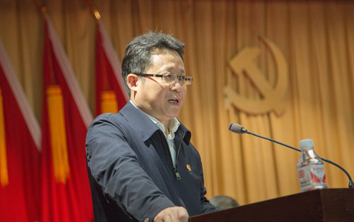 宜化集團(tuán)召開(kāi)2019年慶?！拔逡弧眹?guó)際勞動(dòng)節(jié)暨表彰大會(huì)(圖12)