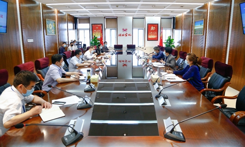 宜昌市委常委鮑清芬一行到集團(tuán)總部調(diào)研督導(dǎo)(圖1) 宜昌市委常委鮑清芬一行到集團(tuán)總部調(diào)研督導(dǎo)(圖1)