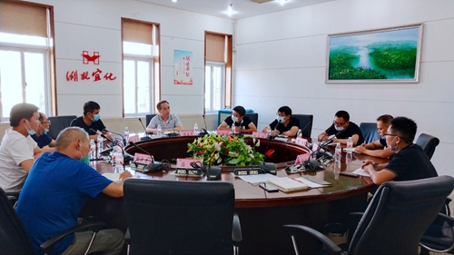 集團(tuán)組織外出療休養(yǎng)歸來職工召開座談會(huì)(圖1) 集團(tuán)組織外出療休養(yǎng)歸來職工召開座談會(huì)(圖1)