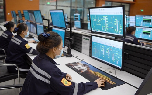 重磅喜訊：新疆宜化尿素產(chǎn)品順利下線！(圖2)