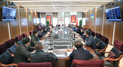 王大真：抓住機會保持定力頑強工作，為打好宜化翻身仗作出營銷貢獻(xiàn)(圖1)