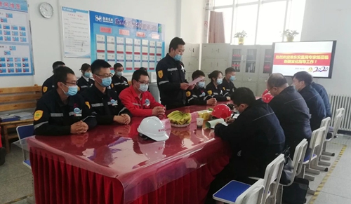 新疆宜化氯堿分廠氯乙烯三班、合成二班榮獲準東開發(fā)區(qū)安全標準化示范班組稱號(圖4)