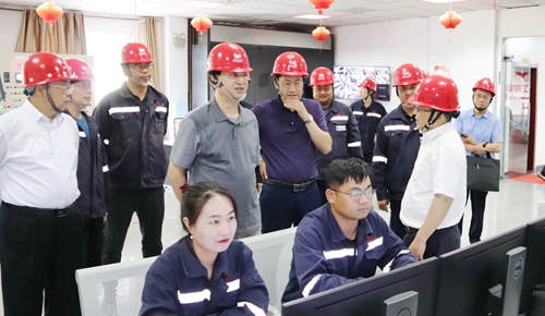 宜昌市政協(xié)主席宋文豹一行到青海宜化、青海黎明走訪調(diào)研(圖1)