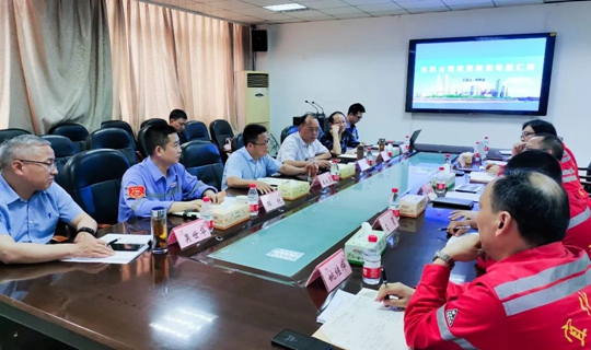 王大真一行到股份公司、化機公司現(xiàn)場辦公(圖2)