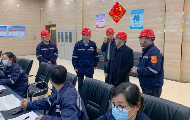 大年初一，王大真到田家河新項(xiàng)目和分子公司走訪慰問(wèn)(圖5)