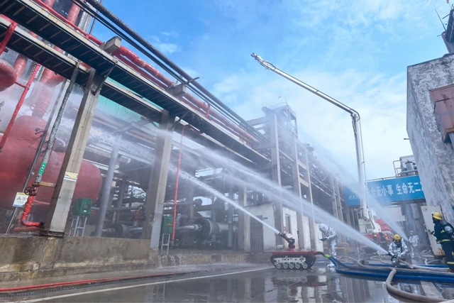 這場?；瘜崙?zhàn)應(yīng)急演練在股份公司舉行(圖1)