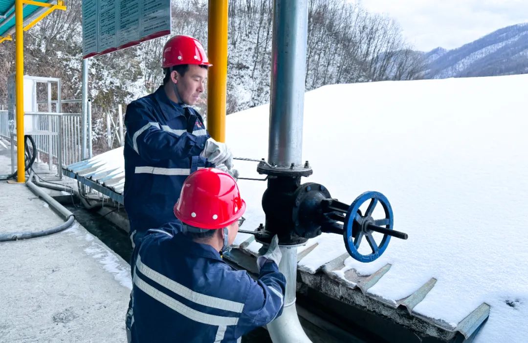 宜化礦業(yè)殷家坪礦機電維修一班:能打硬仗會算細賬的“圖強班”(圖4) 宜化礦業(yè)殷家坪礦機電維修一班:能打硬仗會算細賬的“圖強班”(圖4)