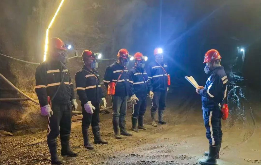 宜化礦業(yè)殷家坪礦機電維修一班:能打硬仗會算細賬的“圖強班”(圖3) 宜化礦業(yè)殷家坪礦機電維修一班:能打硬仗會算細賬的“圖強班”(圖3)