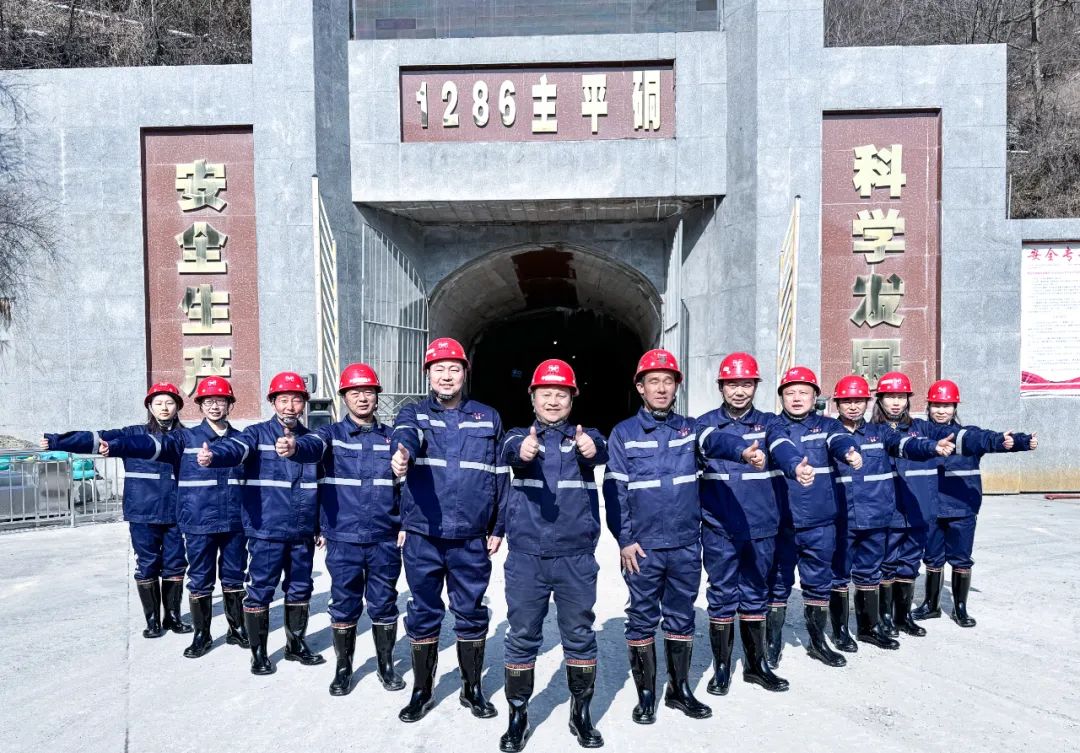 宜化礦業(yè)殷家坪礦機電維修一班:能打硬仗會算細賬的“圖強班”(圖5) 宜化礦業(yè)殷家坪礦機電維修一班:能打硬仗會算細賬的“圖強班”(圖5)