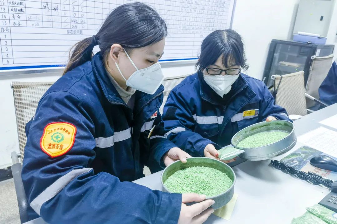 再添新成員！股份公司聚谷氨酸二銨成功下線(圖3)