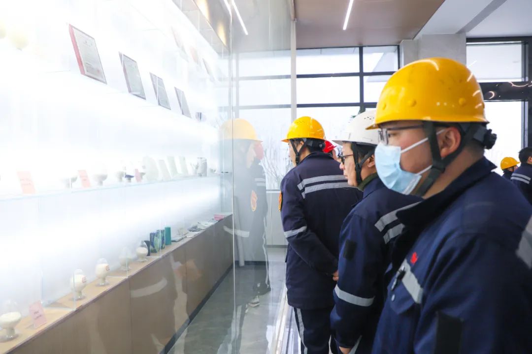 凝聚奮進(jìn)力量，股份公司干部職工參觀田家河新項(xiàng)目(圖4)