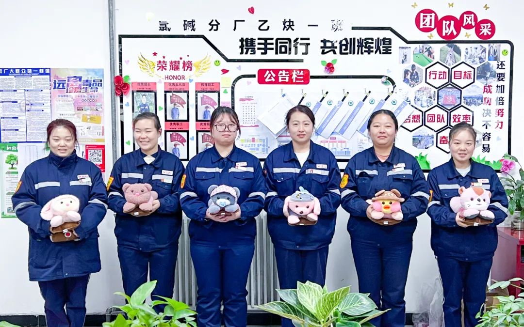 新疆宜化乙炔車間運(yùn)行一班：立足崗位強(qiáng)技能，凝心聚力創(chuàng)佳績(jī)(圖3)