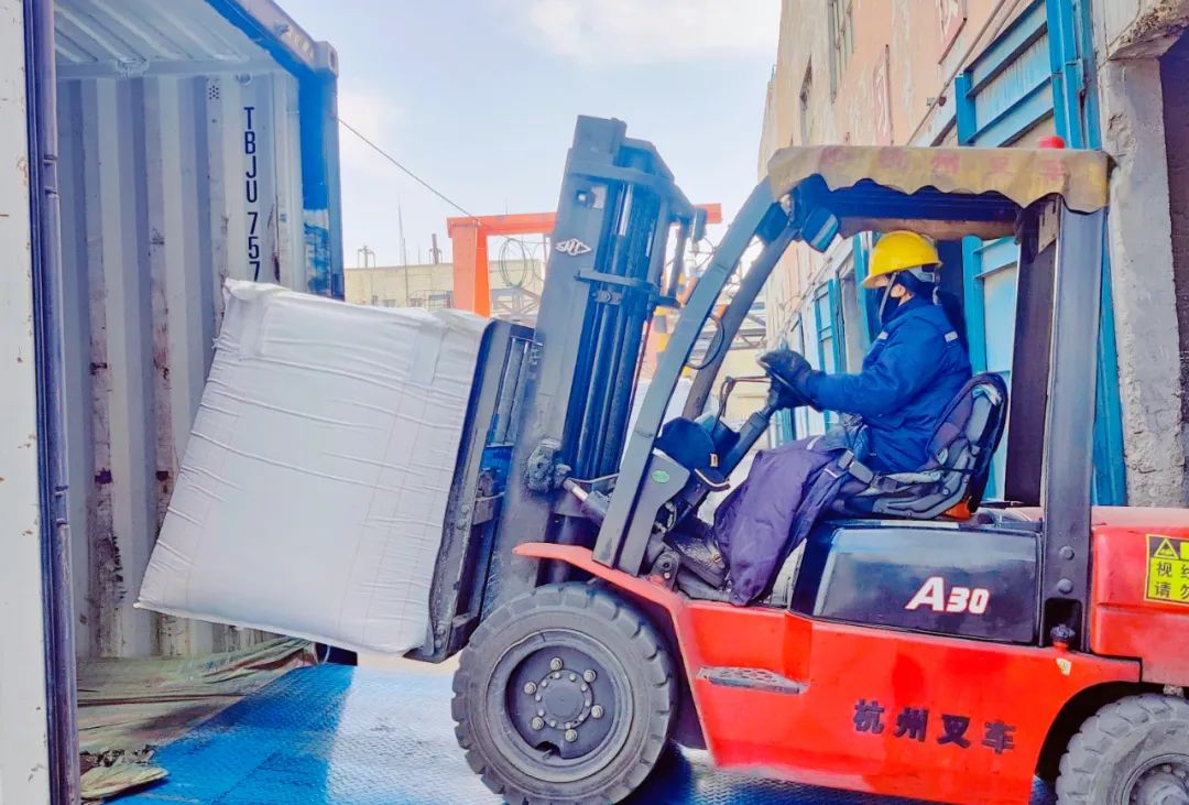 揚帆出海！內(nèi)蒙宜化開啟綠色物流新模式(圖4)