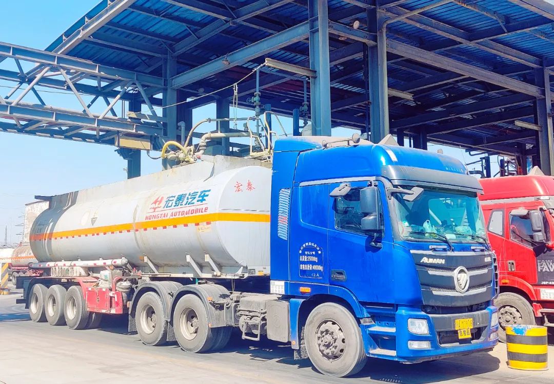 喜訊！內(nèi)蒙宜化醫(yī)藥級鹽酸成功下線(圖3)