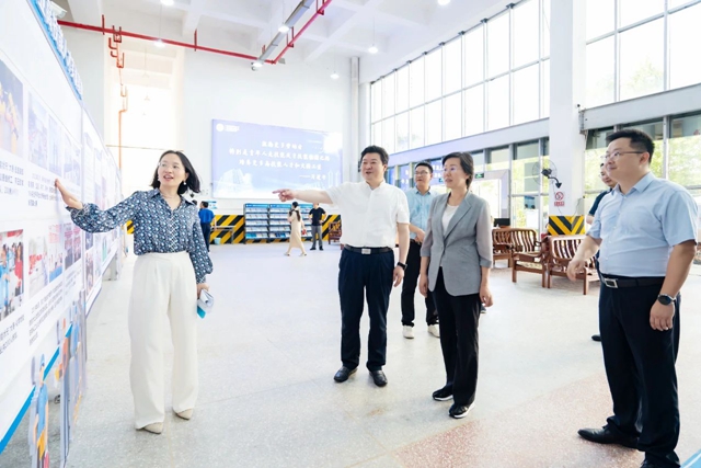 湖北省人社廳黨組書記、廳長李述永到宜化實訓(xùn)基地調(diào)研