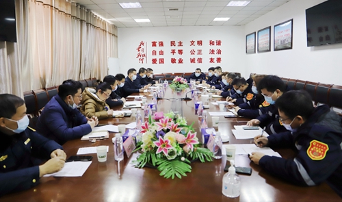 宜都市委副書(shū)記、市長(zhǎng)李澤剛一行到楚星公司開(kāi)展“千名干部進(jìn)千企”服務(wù)活動(dòng)