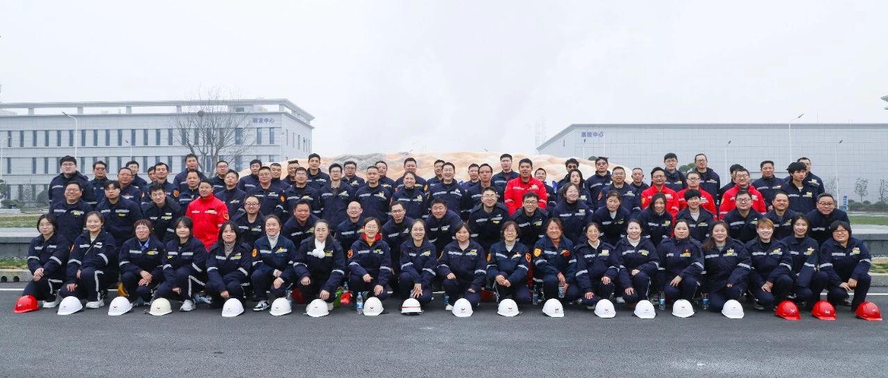 凝聚奮進(jìn)力量，股份公司干部職工參觀田家河新項(xiàng)目