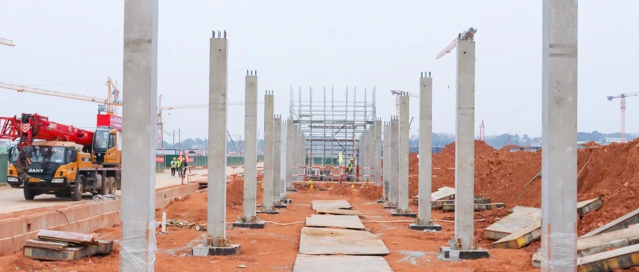 工程建設(shè)跑出加速度！磷化工項目預(yù)制管廊開始安裝